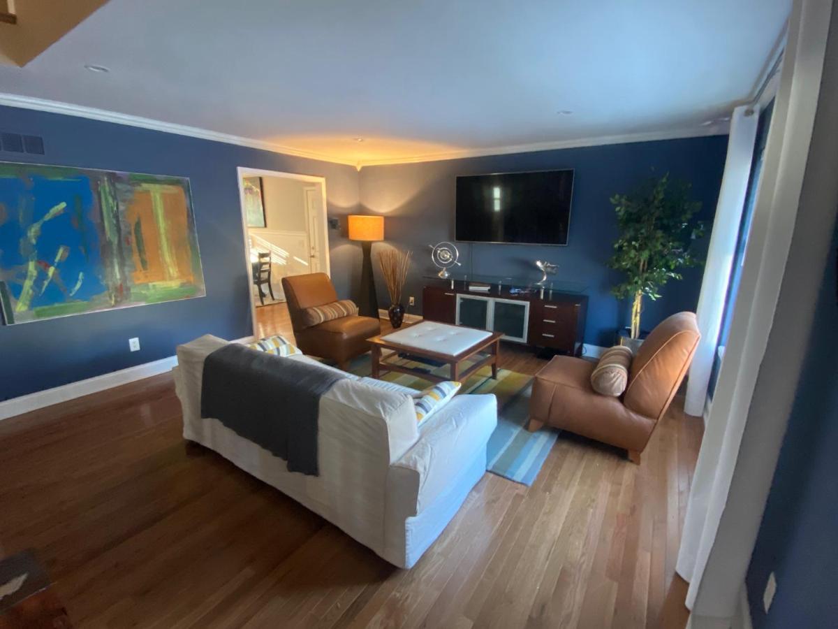 Here It Is! Cool Cape Cod-3 Br-2.5 Bath-12 Guests Olathe Esterno foto