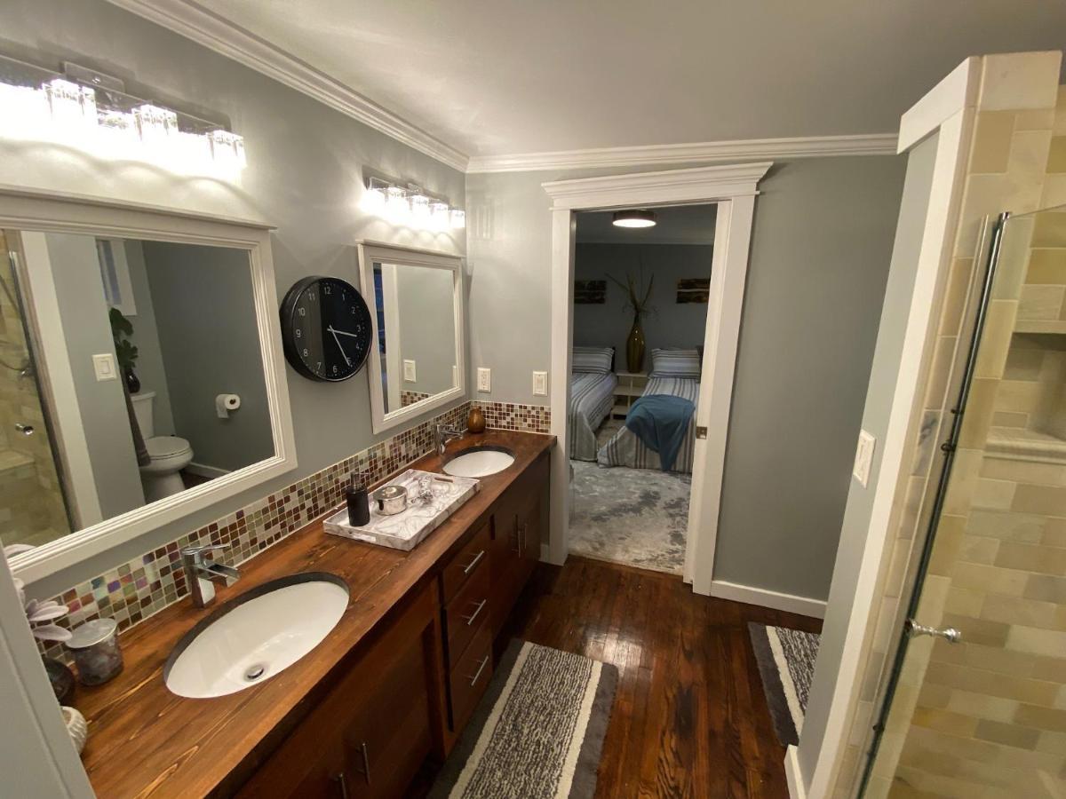 Here It Is! Cool Cape Cod-3 Br-2.5 Bath-12 Guests Olathe Esterno foto